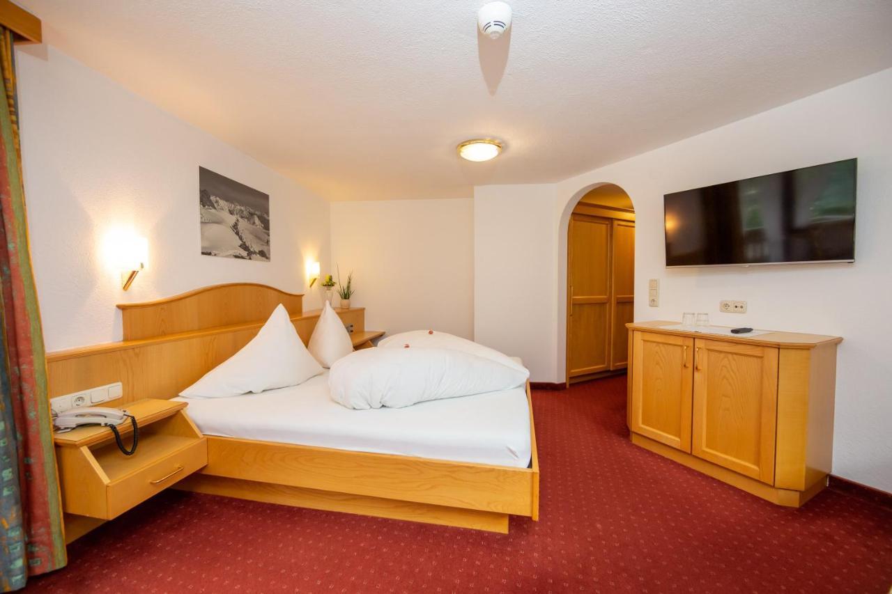Hotel Garni Tyola Ischgl Dış mekan fotoğraf